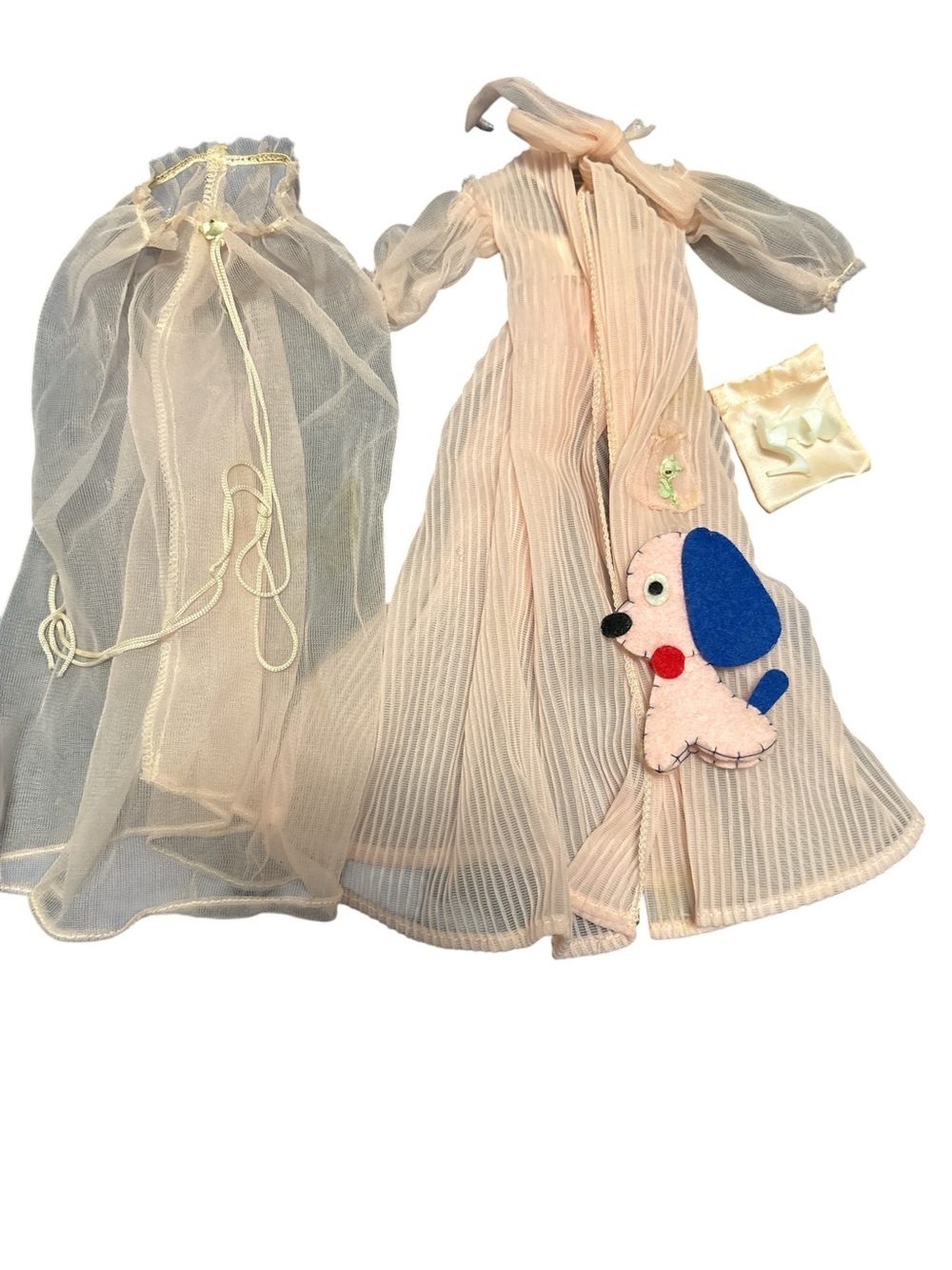 Vintage 1960’s Barbie #965 Nighty Negligee 5 PC Set Pastel Pink Dog Shoes